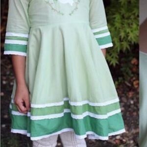 Well dressed Wolf prince of  peace  green dress toddler girls size 2T